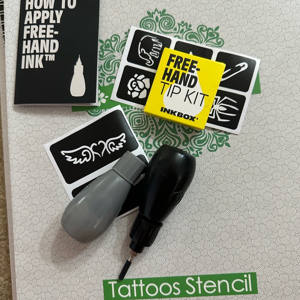 Henna tattoo! With ink and stinsil!